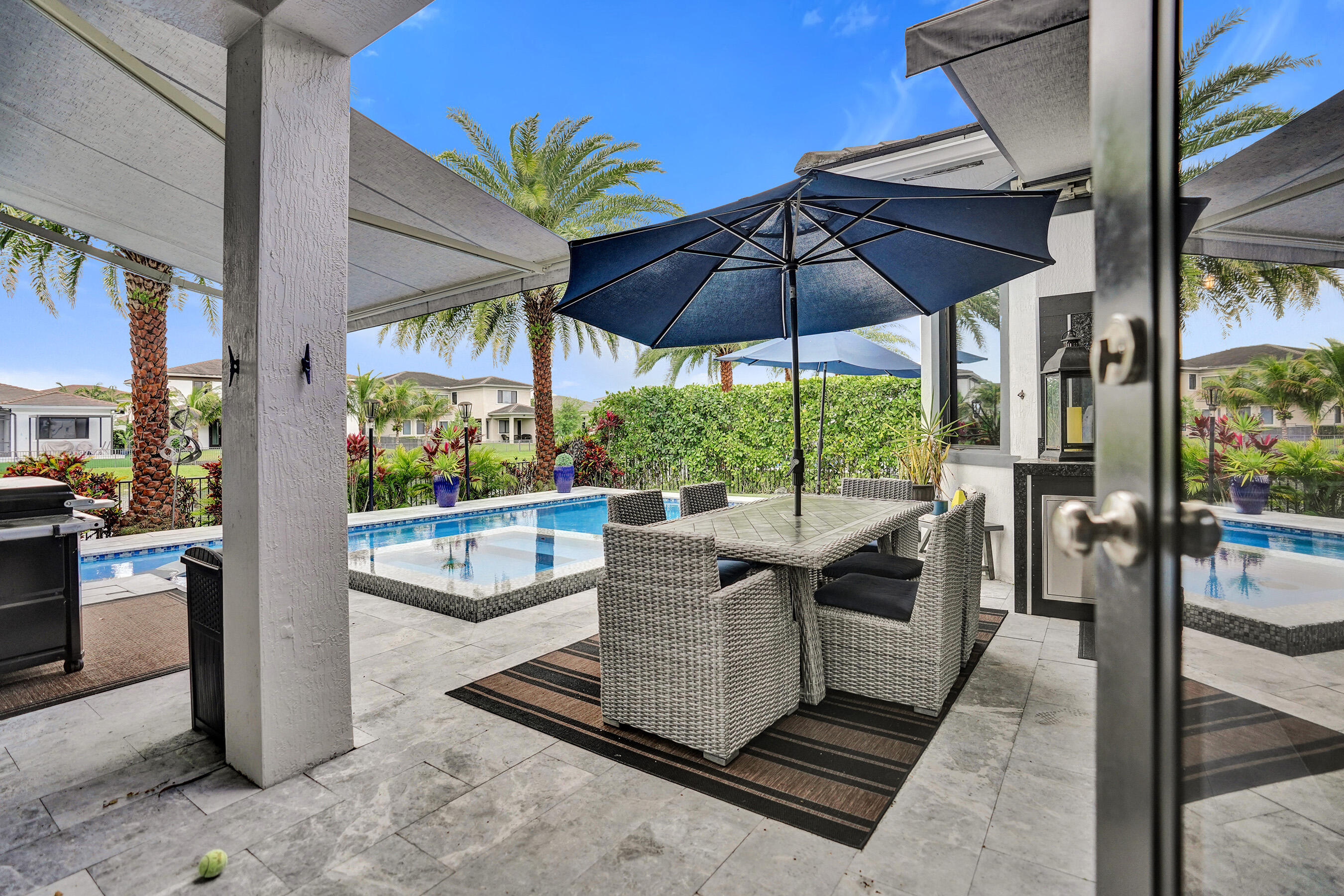 Cascata@Miralago - Residential