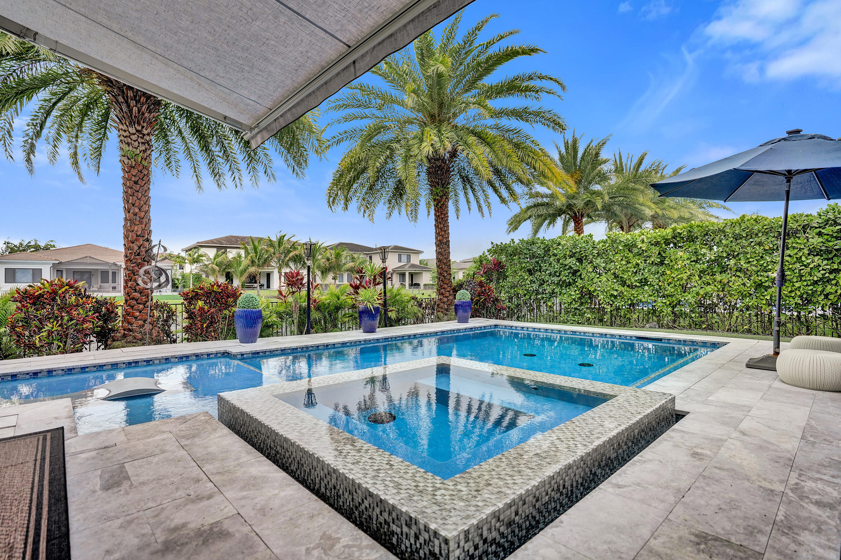 Cascata@Miralago - Residential