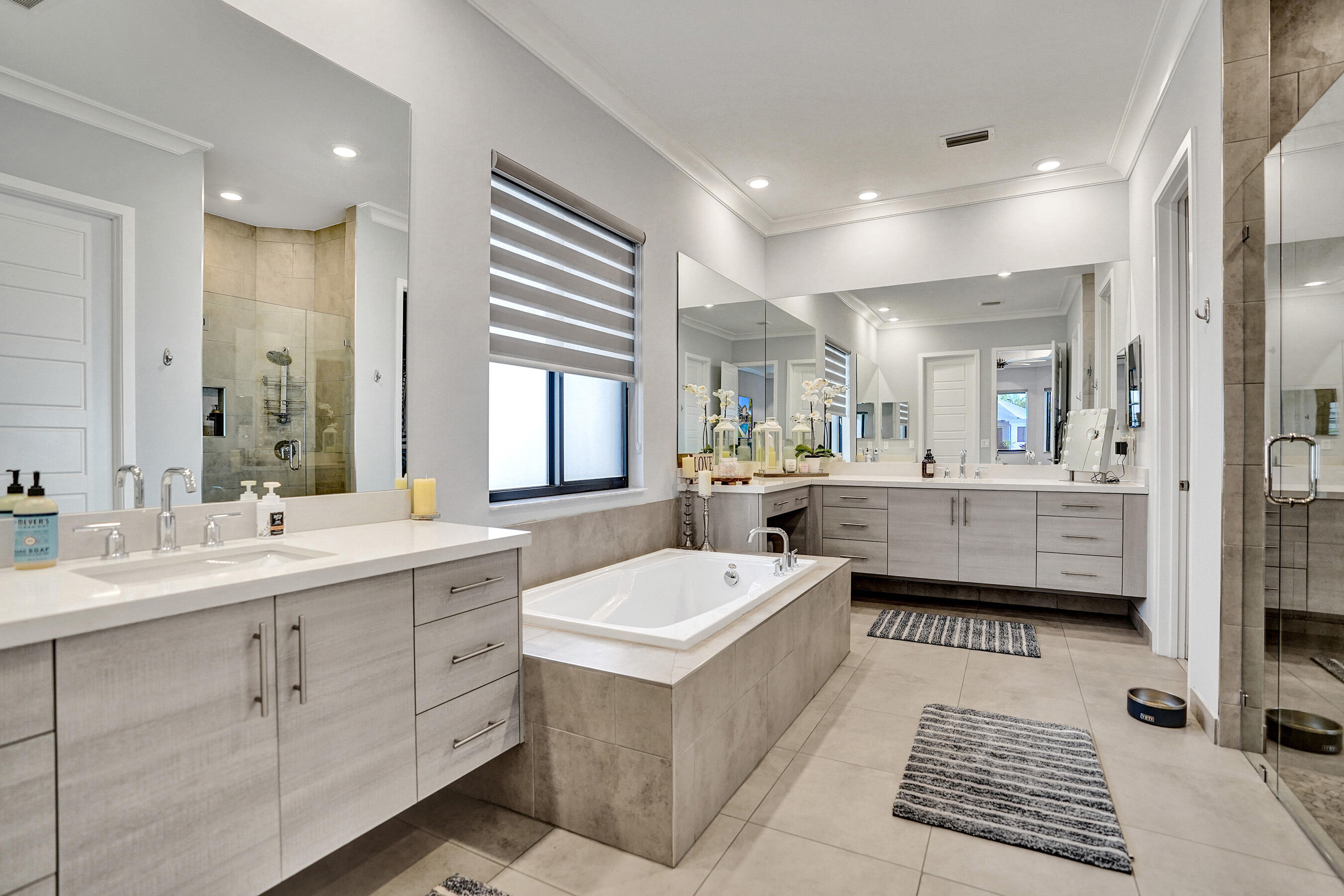 Cascata@Miralago - Residential