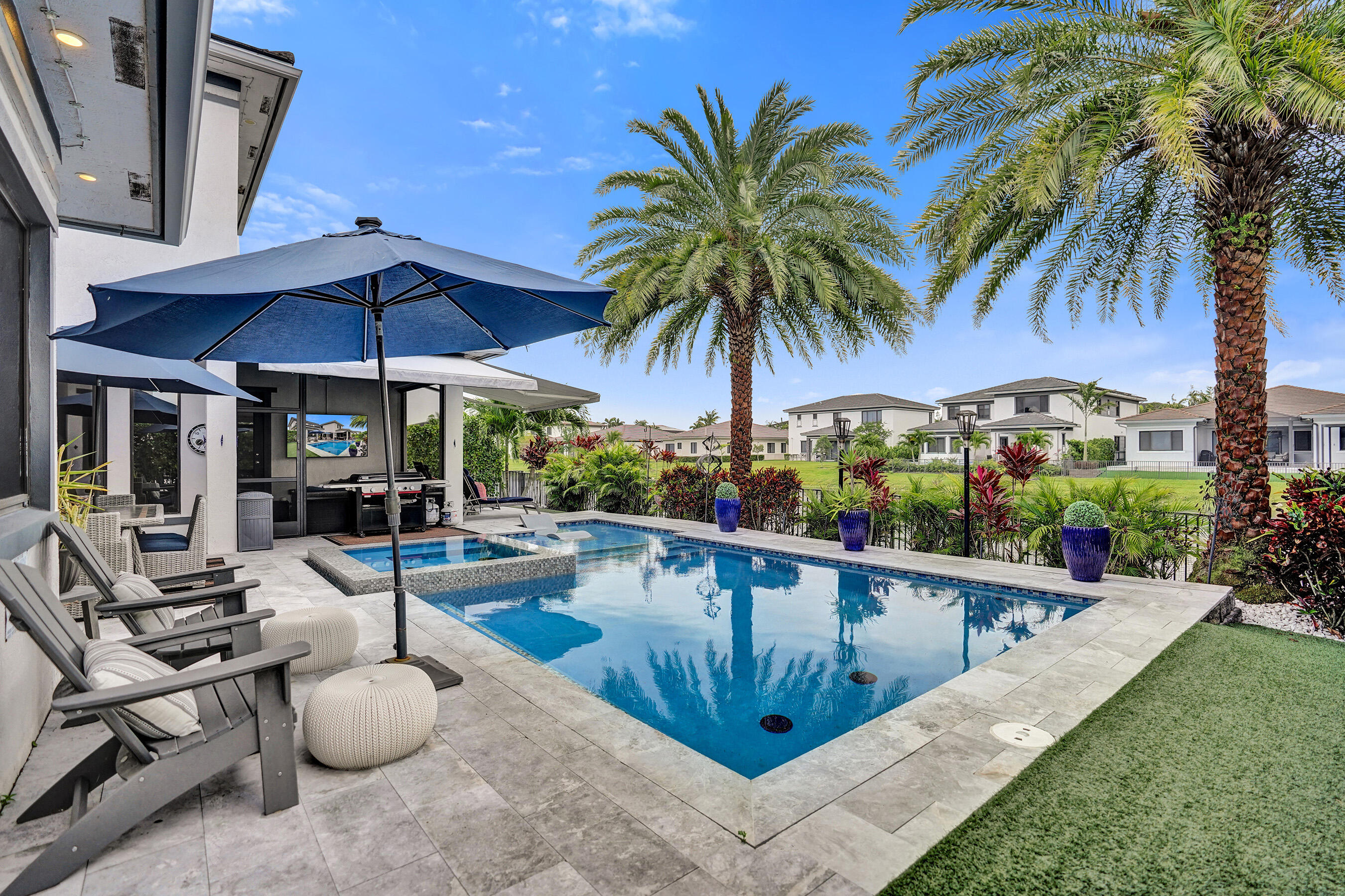 Cascata@Miralago - Residential