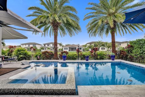 Tiny photo for 10514 N Lago Vista Circle, Parkland, FL 33076 (MLS # B26015873)