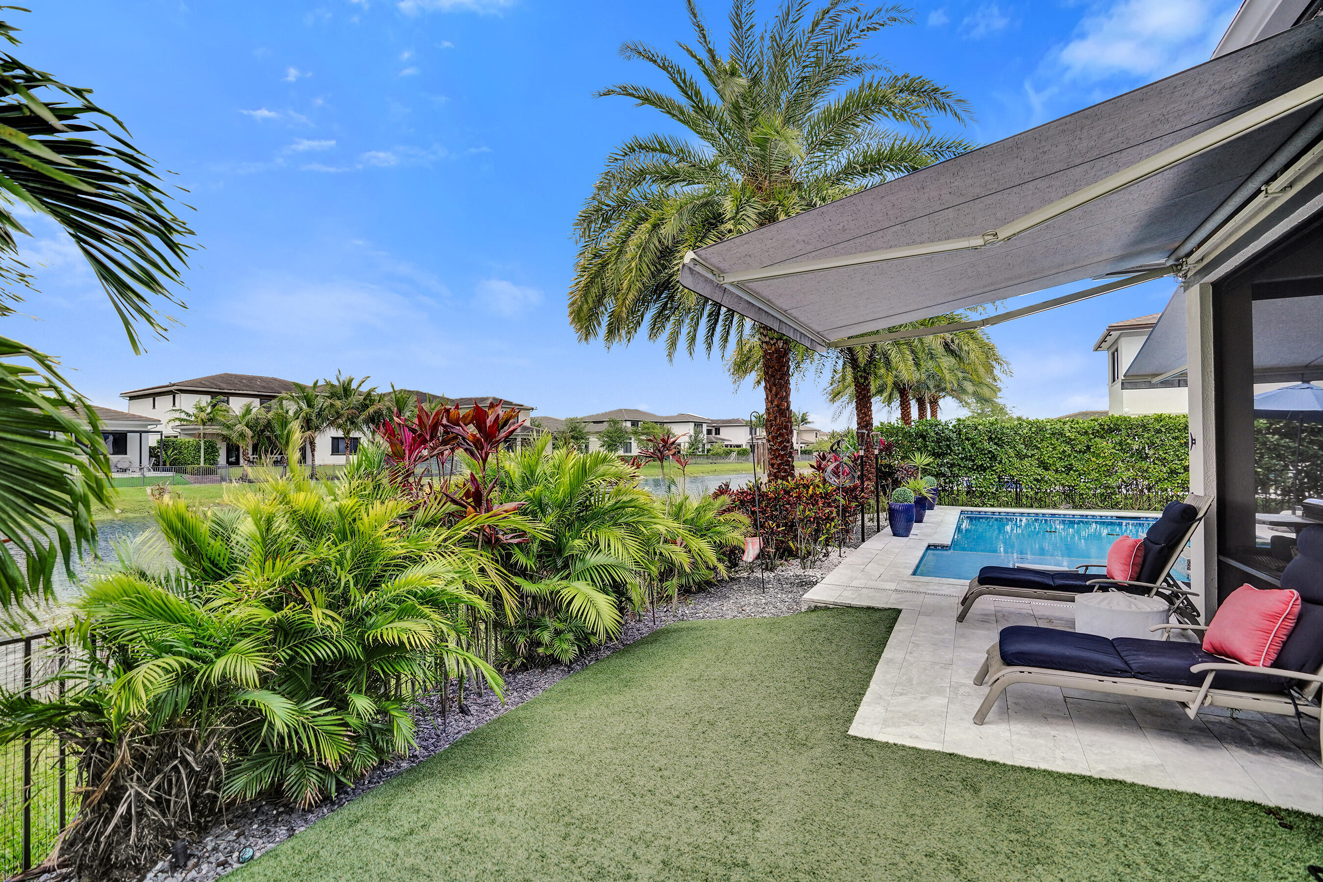 Cascata@Miralago - Residential