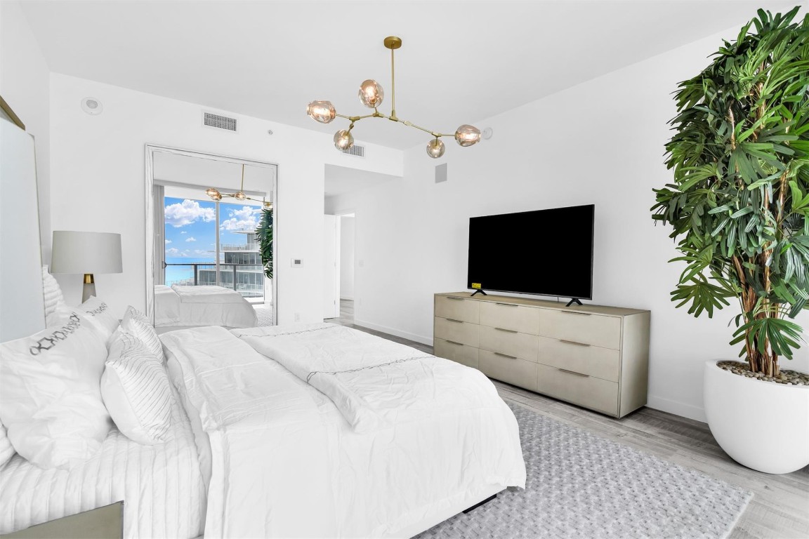 AUBERGE BEACH RESIDENCES - Residential