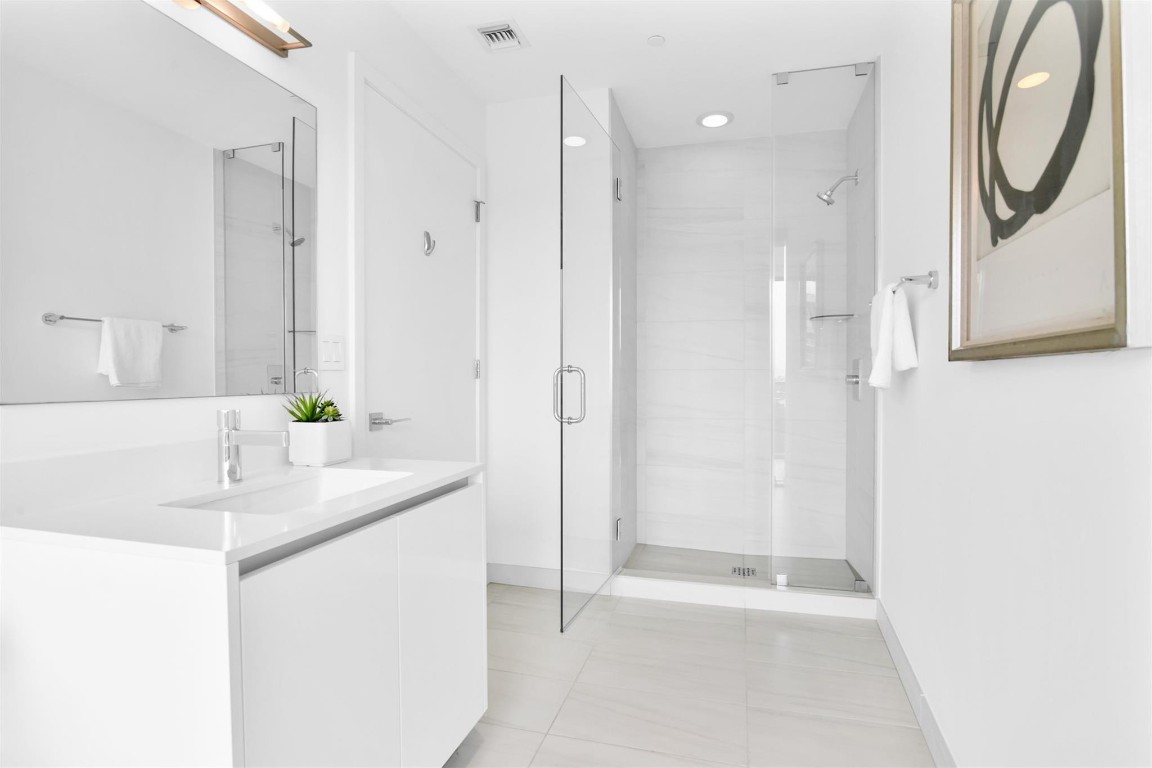 AUBERGE BEACH RESIDENCES - Residential