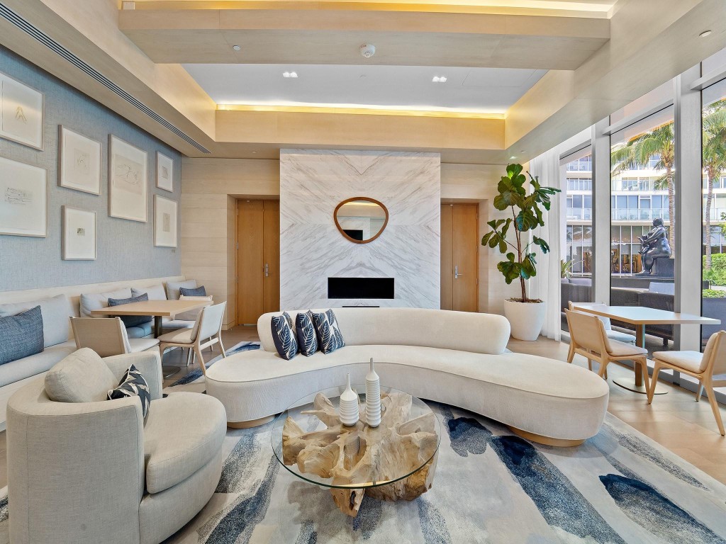 AUBERGE BEACH RESIDENCES - Residential