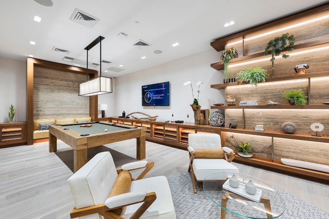 AUBERGE BEACH RESIDENCES - Residential