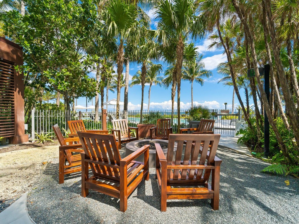 AUBERGE BEACH RESIDENCES - Residential