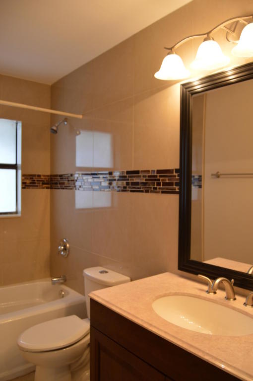 LANTANA - Residential Lease