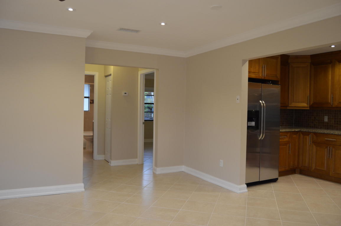 LANTANA - Residential Lease