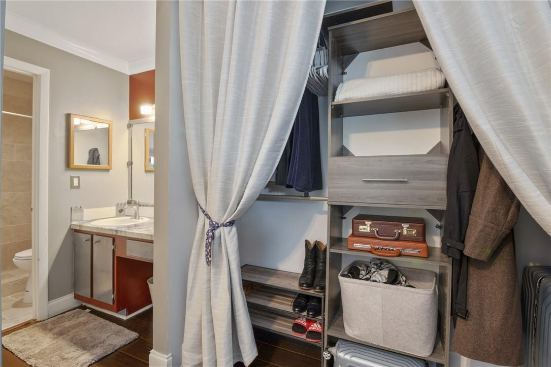 Golden Raintree IV-C - Residential