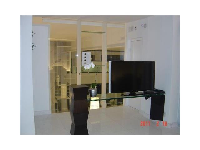 GOLDEN BEACH SEC B - Residential