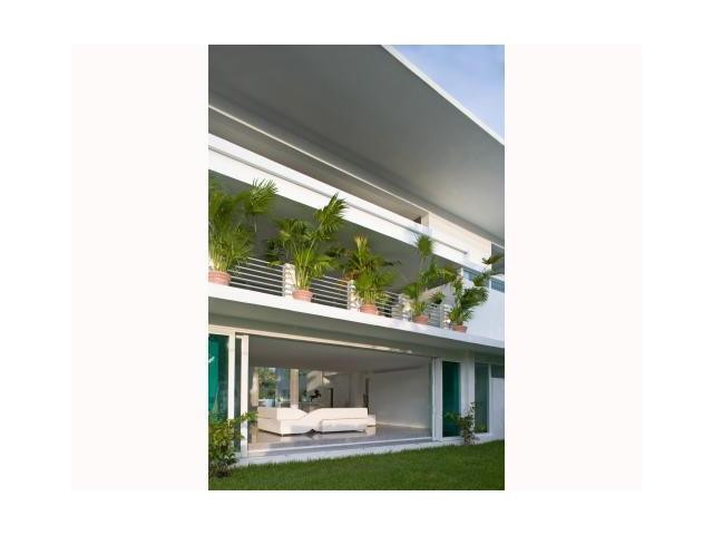 GOLDEN BEACH SEC B - Residential