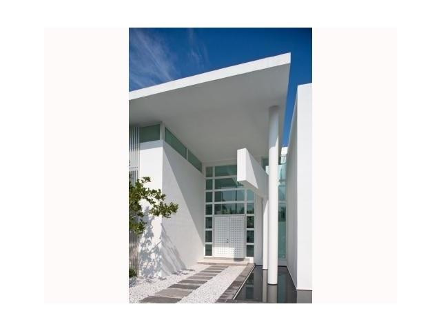 GOLDEN BEACH SEC B - Residential