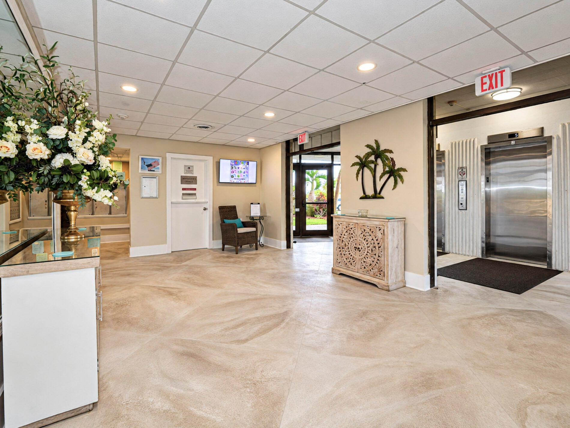 3200 N HIGHWAY A1A 1004