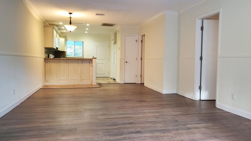 Discover your ideal retreat in this stunning 2-bedroom, 2-bathroom residence, complete with a charming balcony that offers a picturesque view of the private community pool. Just a short stroll away from the beach, this home combines comfort and convenience, making it the perfect getaway or permanent residence. Don't miss out on this incredible opportunity!
