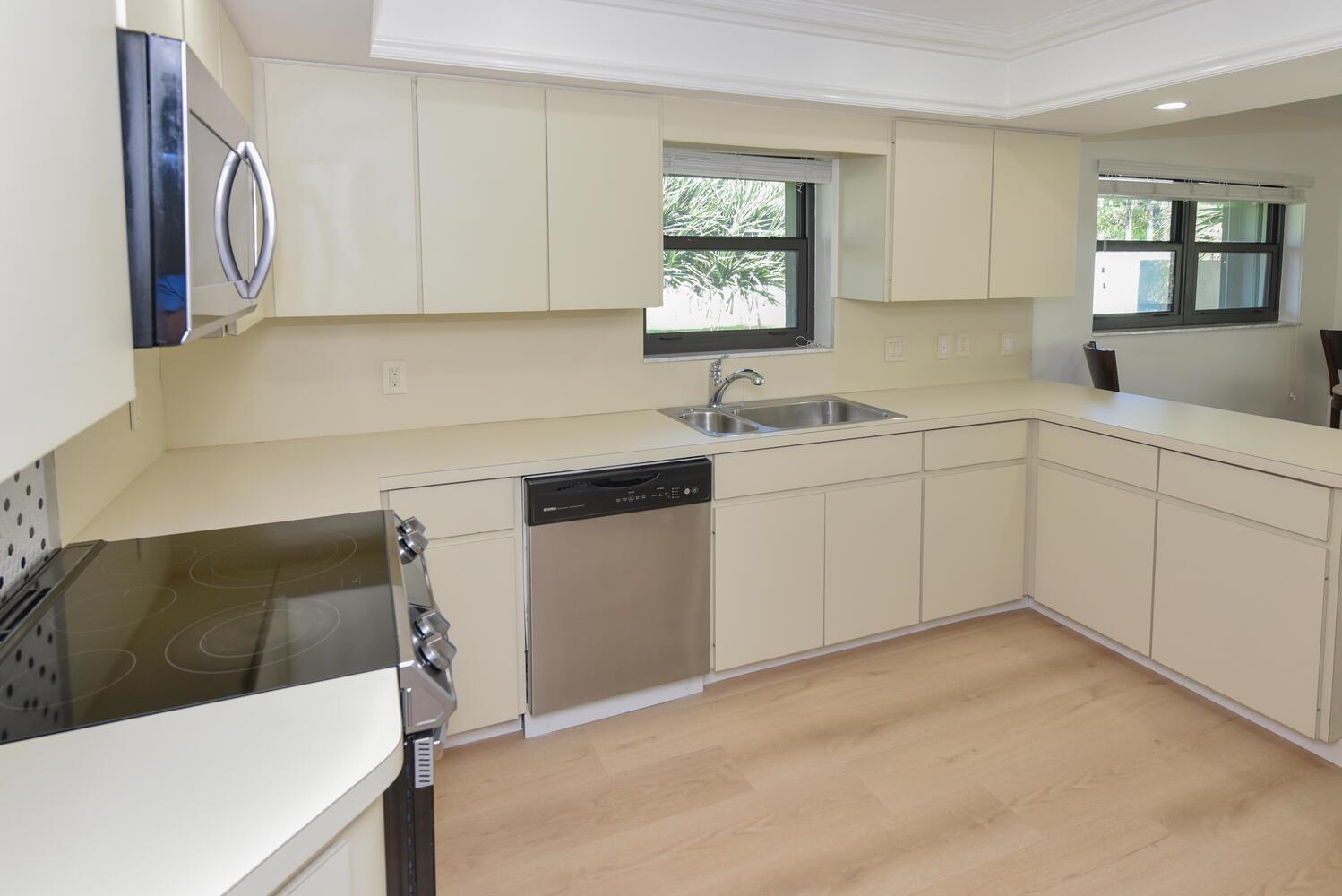 Via Del Mar - Residential Lease