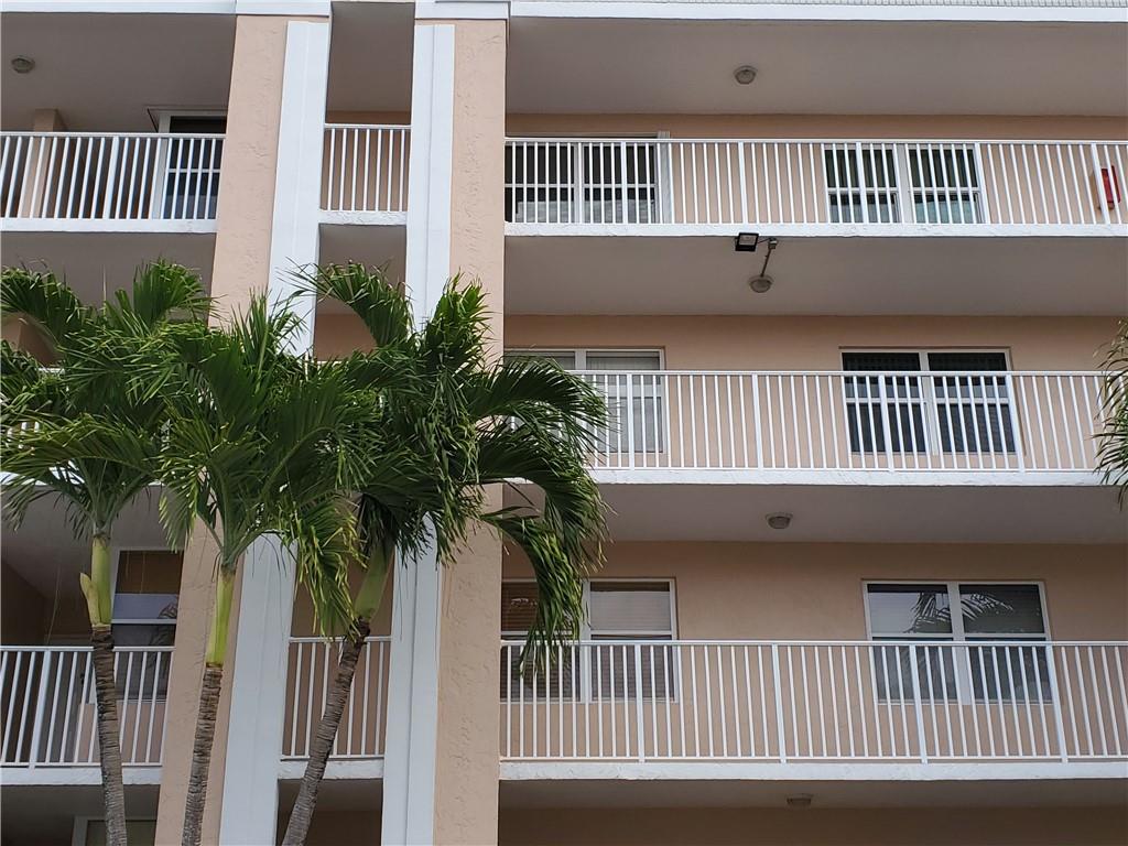 Sunrise Lakes - Residential