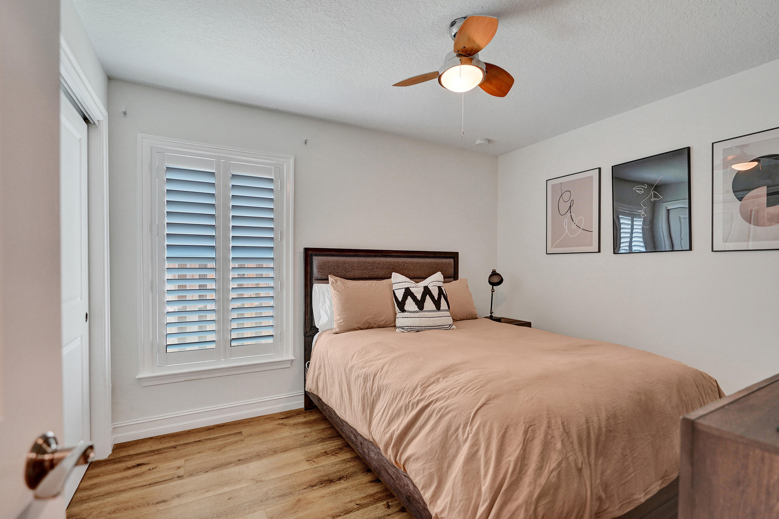 CINQUEZ PARK - Residential