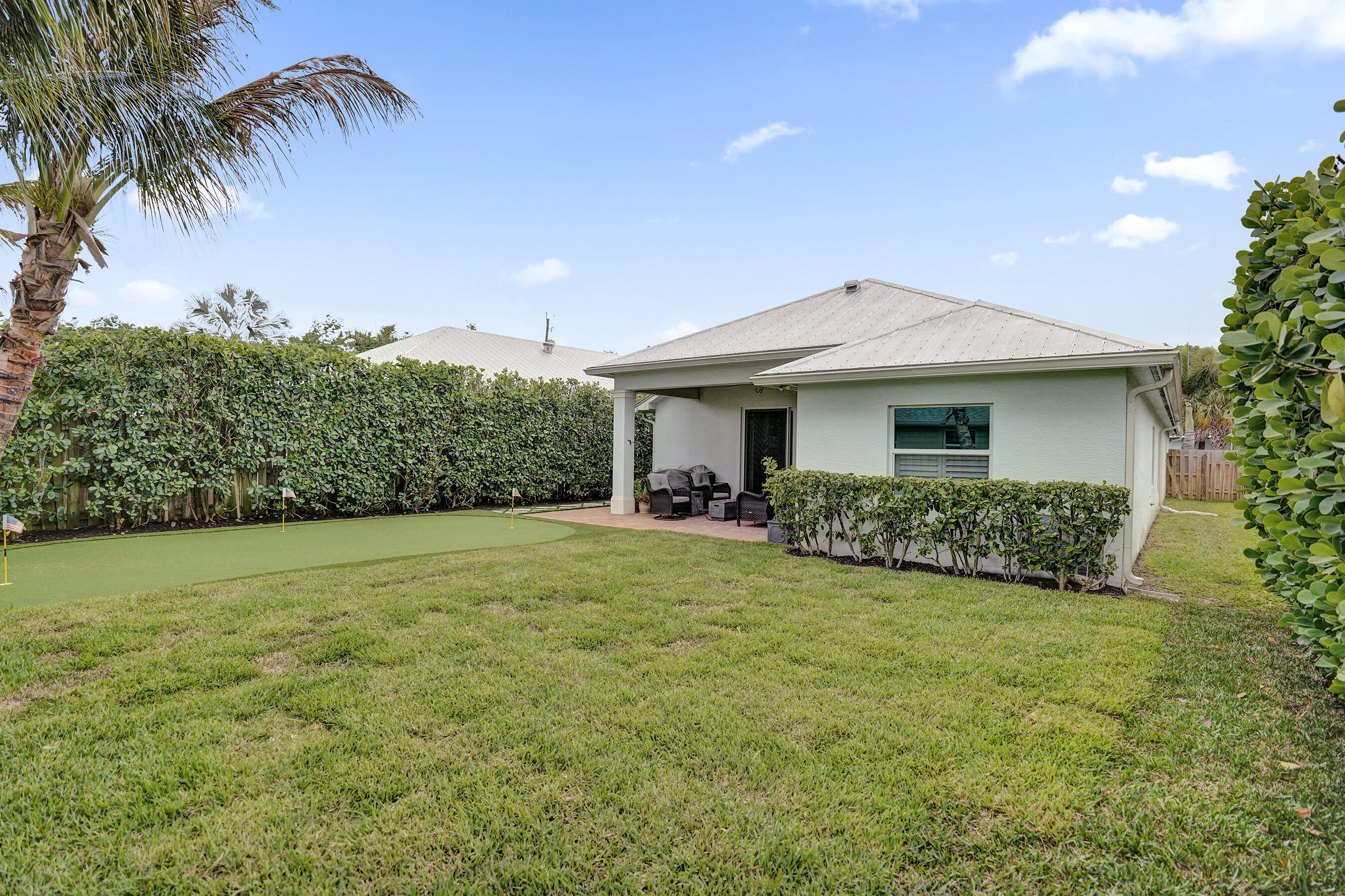 CINQUEZ PARK - Residential