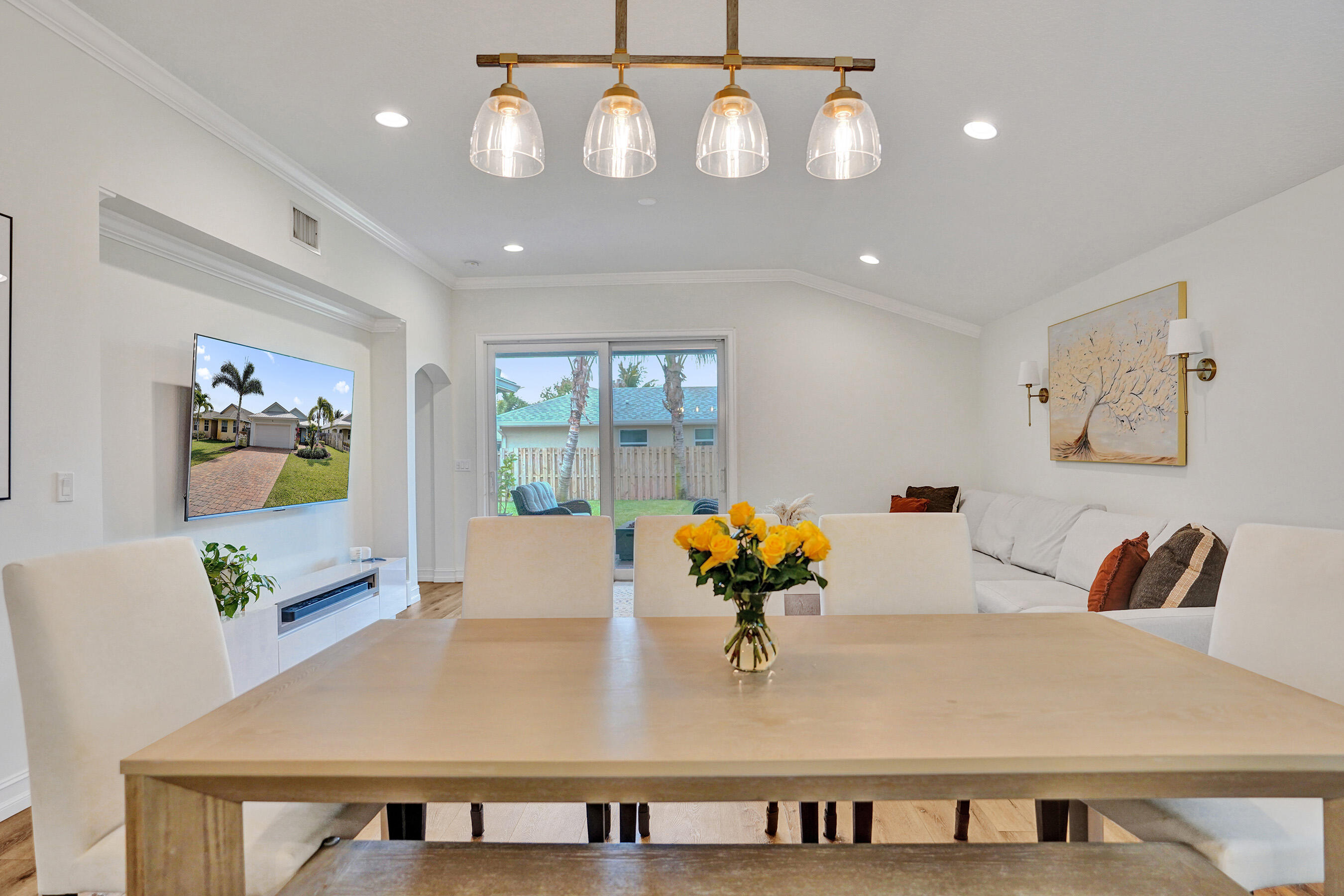 CINQUEZ PARK - Residential