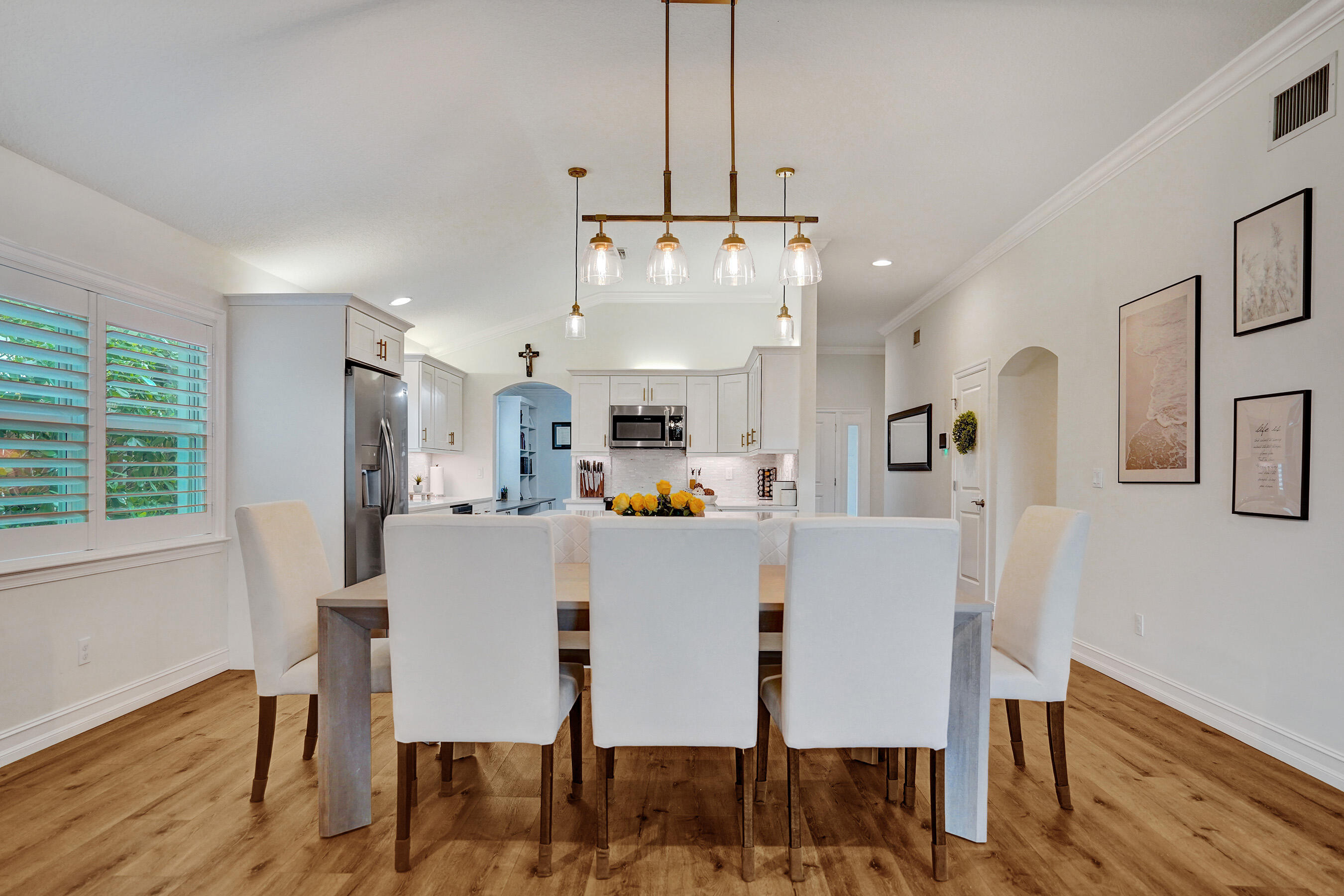 CINQUEZ PARK - Residential