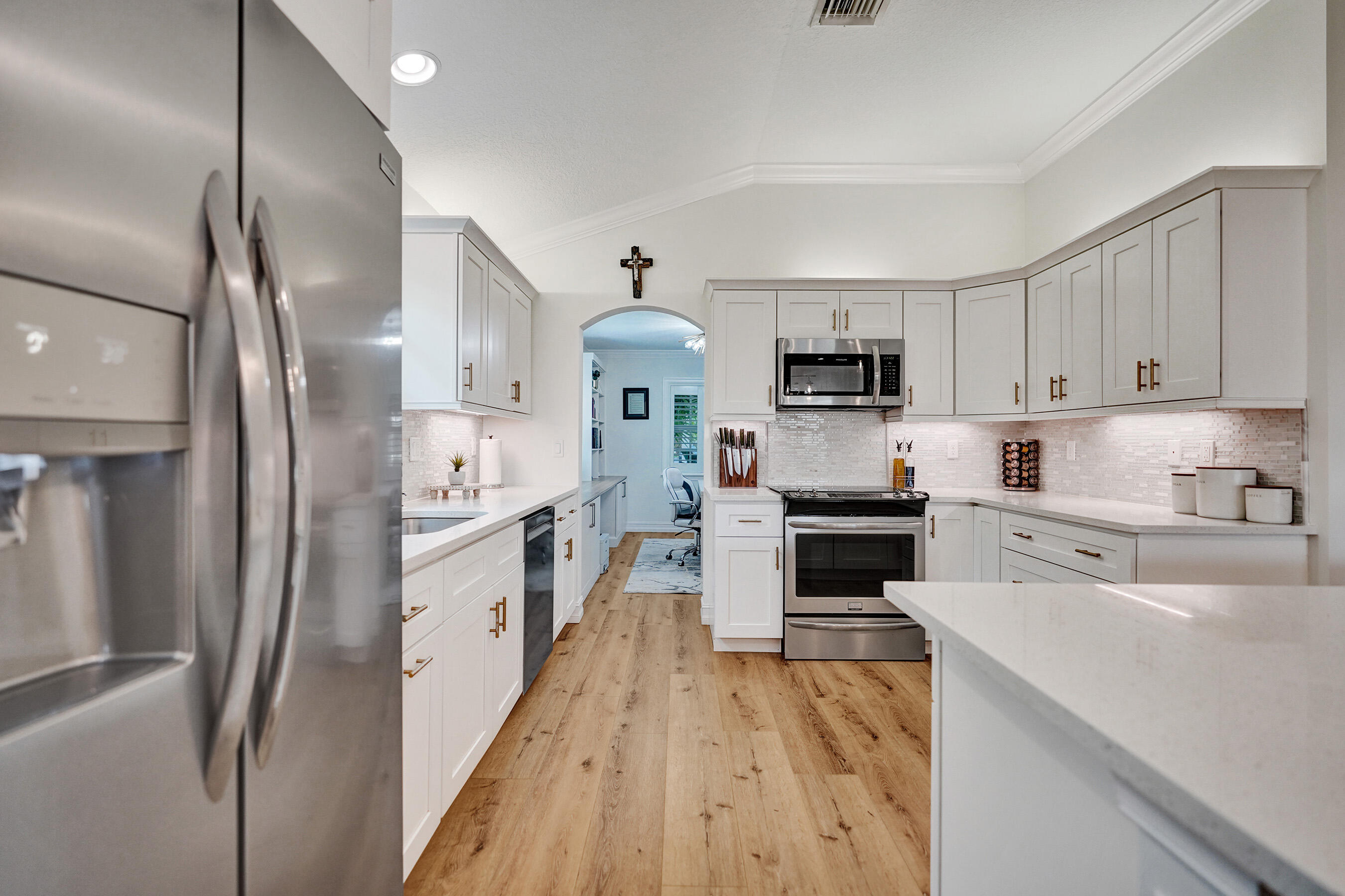 CINQUEZ PARK - Residential