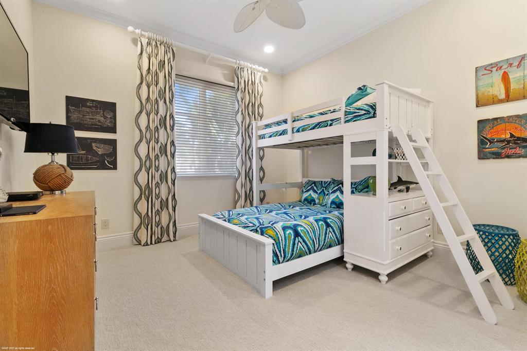 OLD PALM - Residential