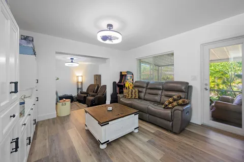 2626 Garfield St, Hollywood, FL MLS: F10494115