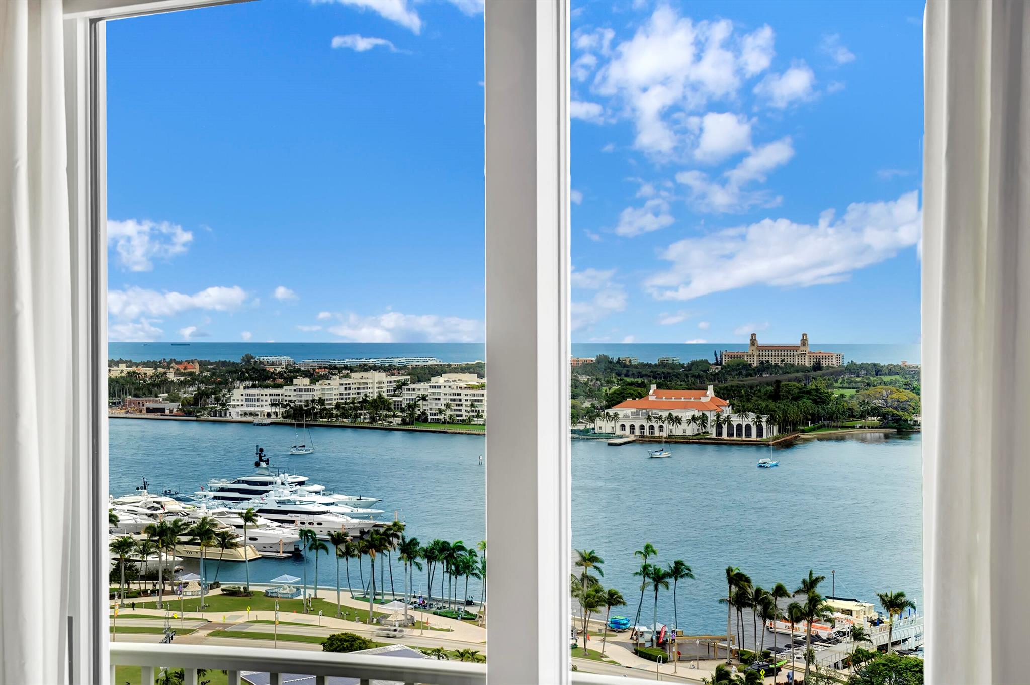 ESPLANADE GRANDE CONDO - Residential