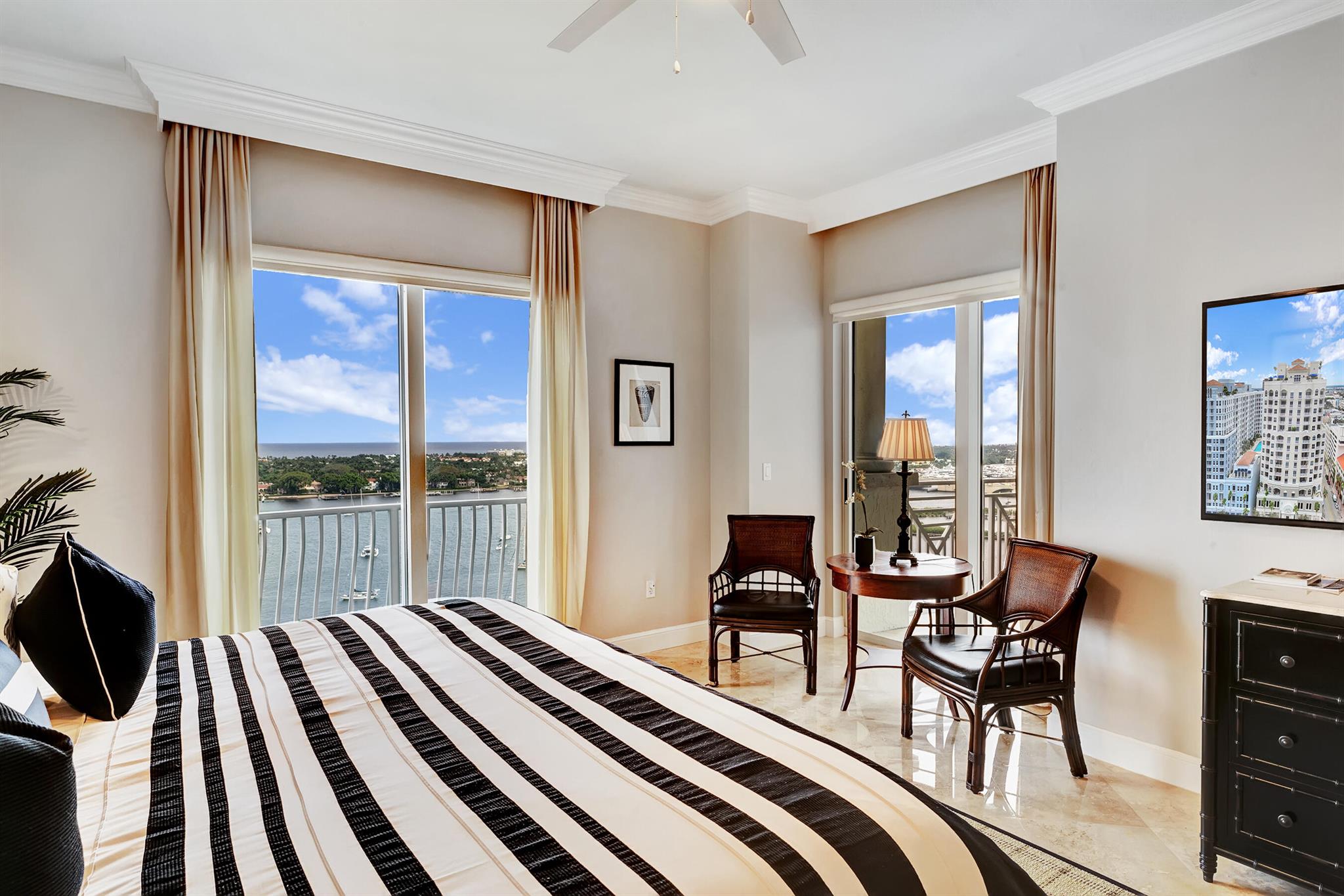 ESPLANADE GRANDE CONDO - Residential