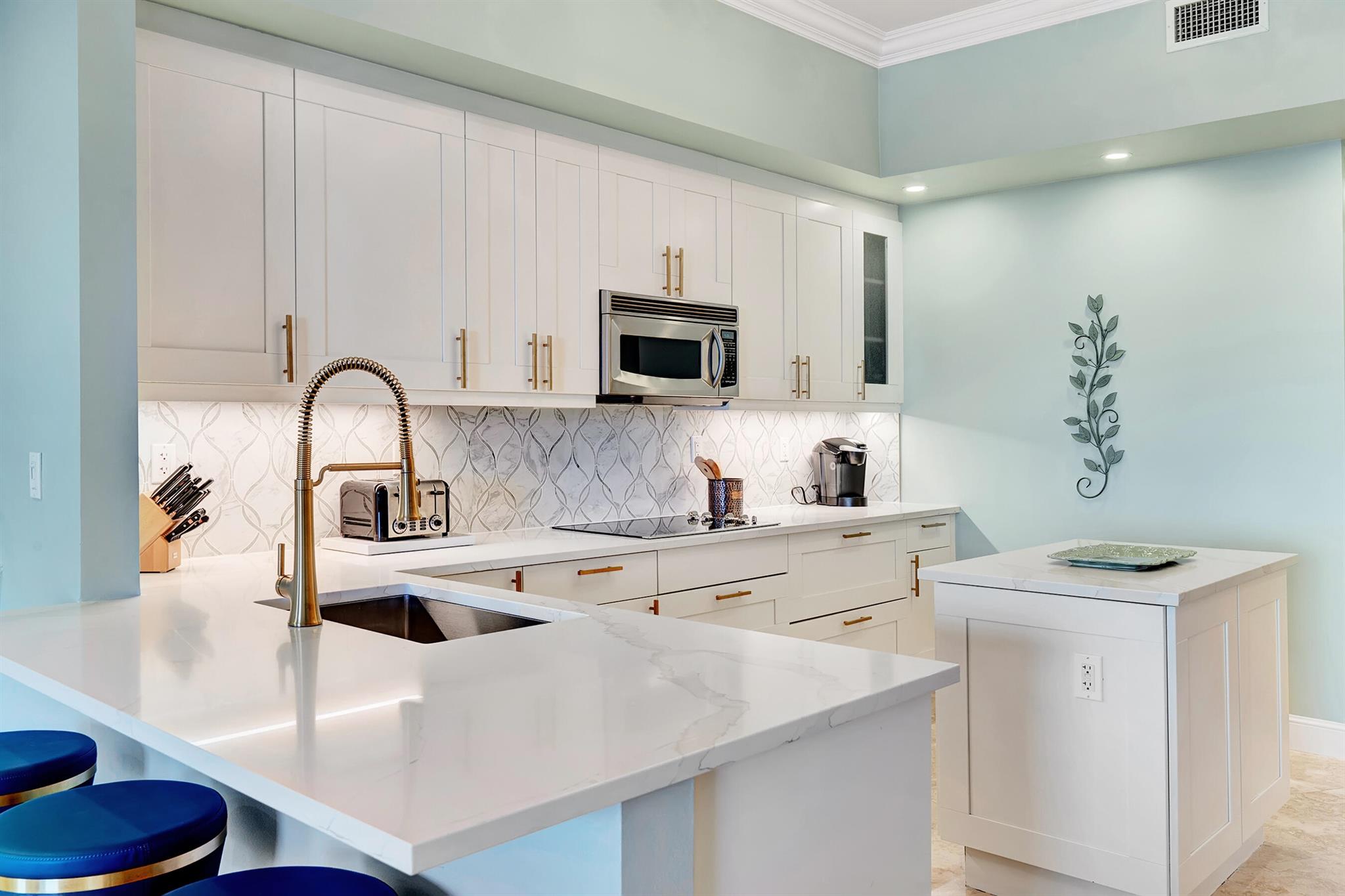 ESPLANADE GRANDE CONDO - Residential