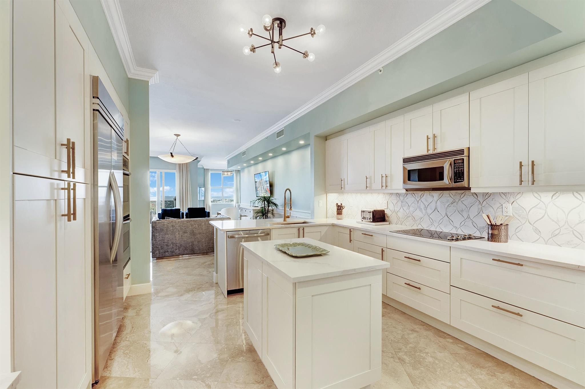 ESPLANADE GRANDE CONDO - Residential