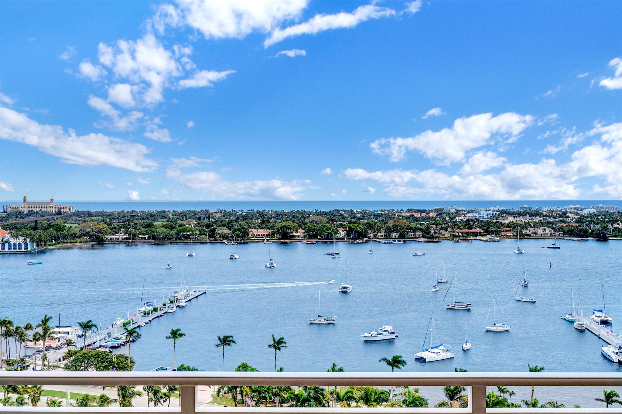 ESPLANADE GRANDE CONDO - Residential