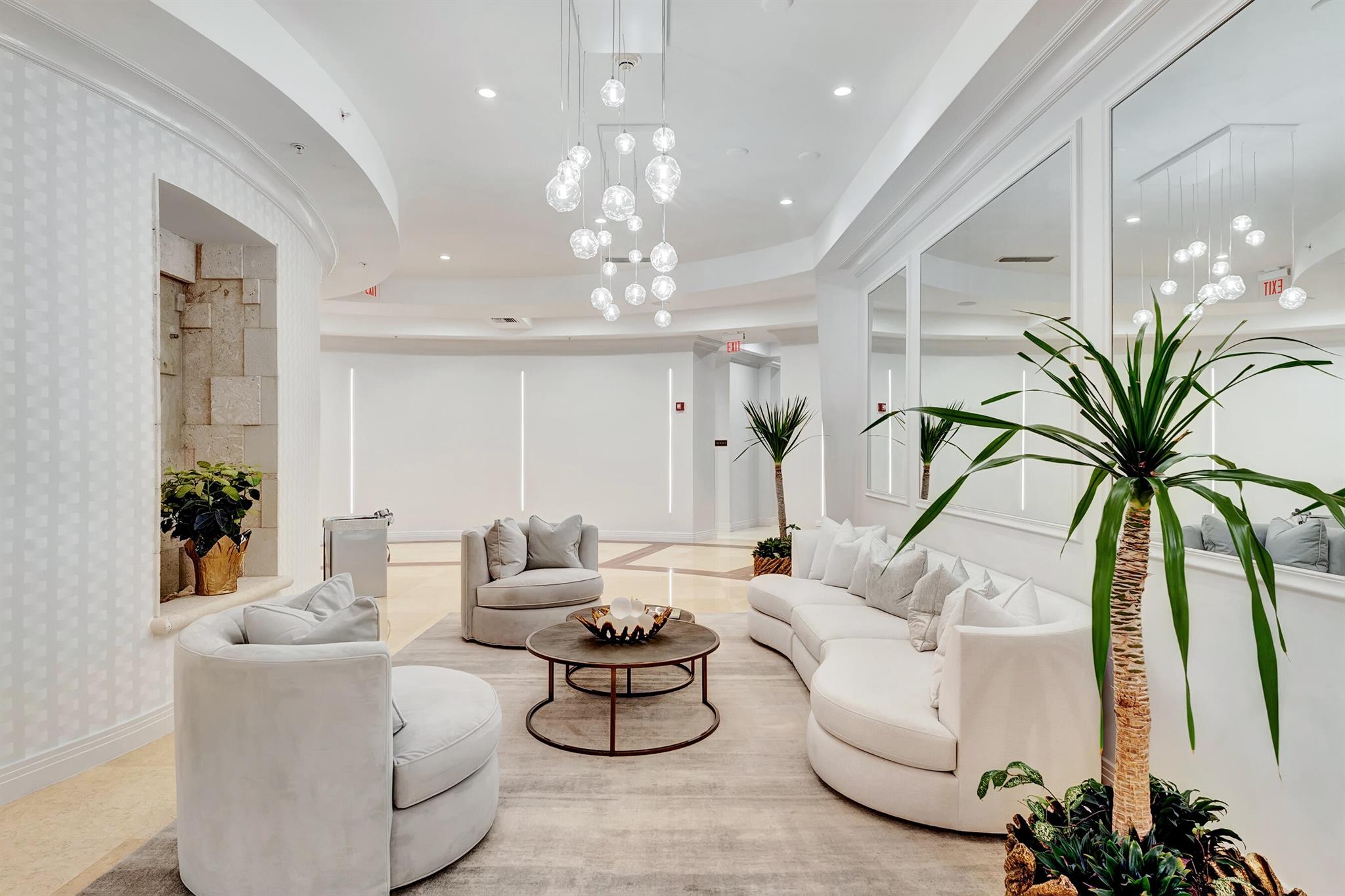 ESPLANADE GRANDE CONDO - Residential