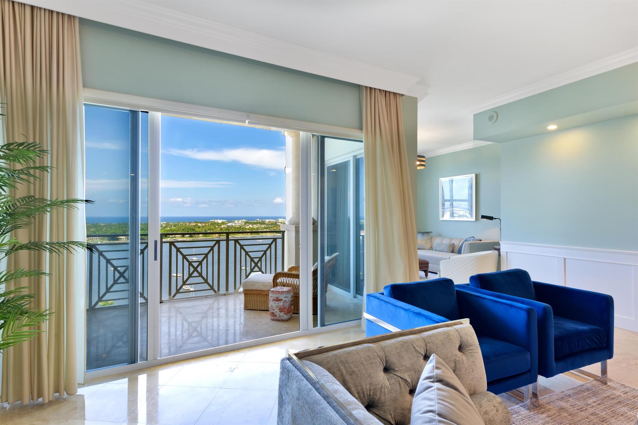 ESPLANADE GRANDE CONDO - Residential