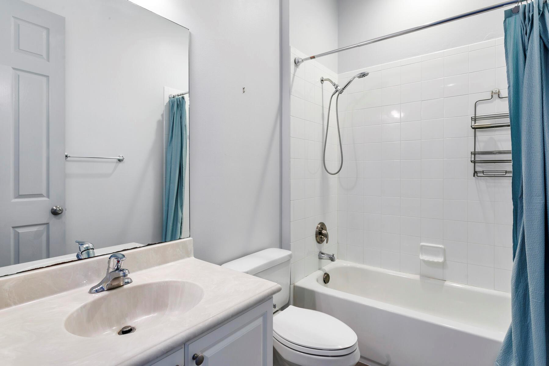 ABACOA TOWN CENTER 3 - Residential Lease