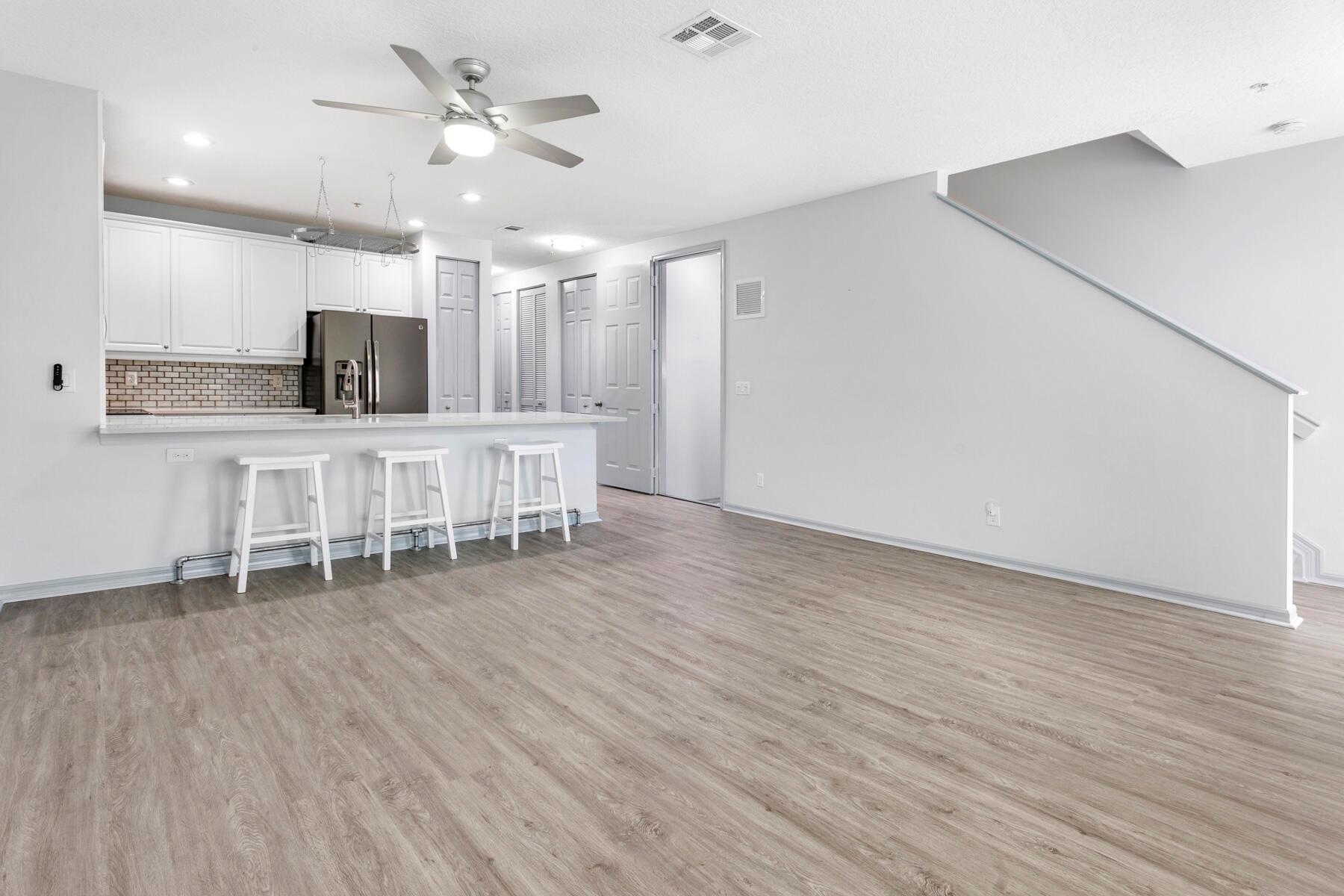 ABACOA TOWN CENTER 3 - Residential Lease