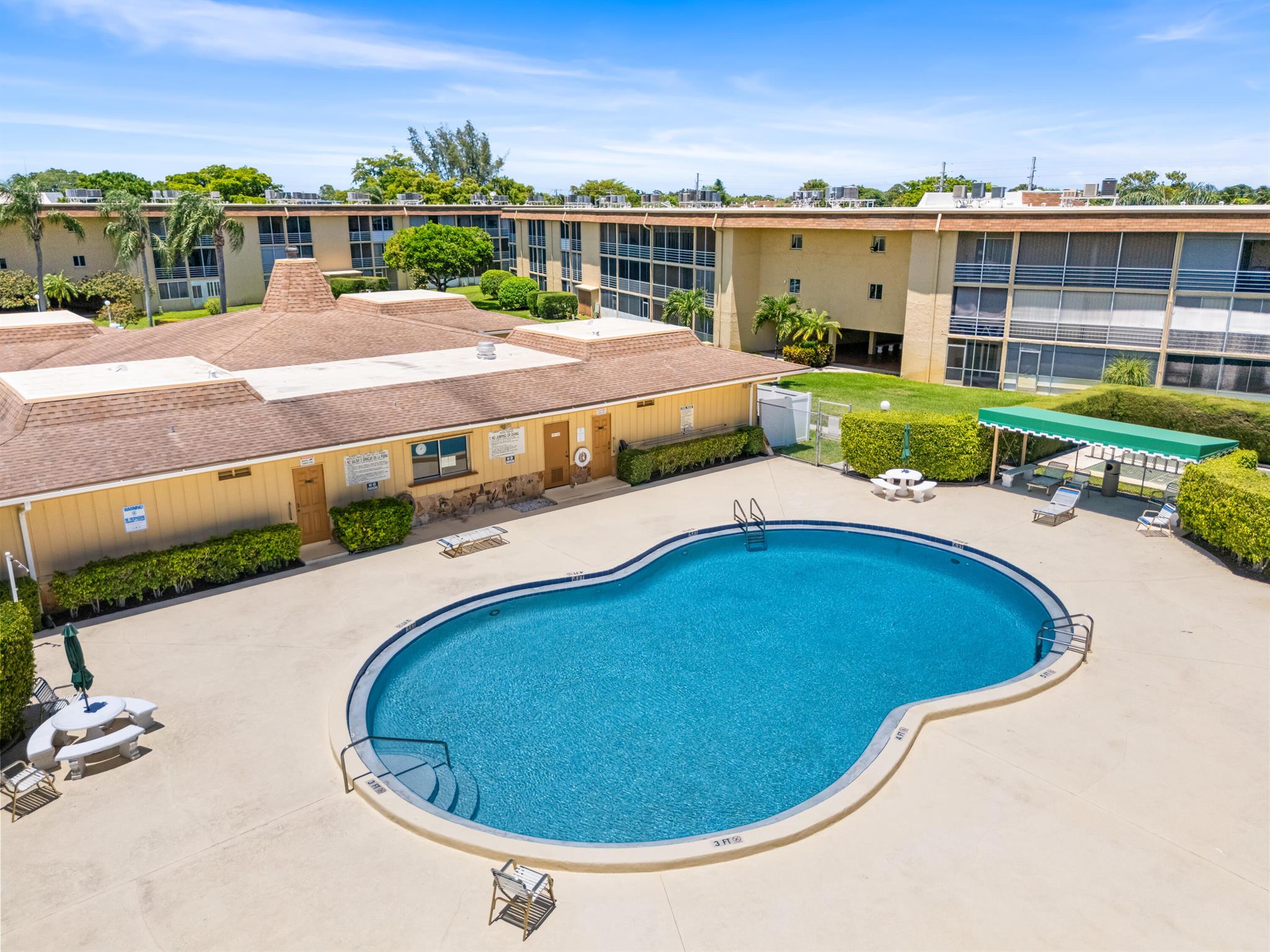 VILLAGE GREEN DORCHESTER - Residential