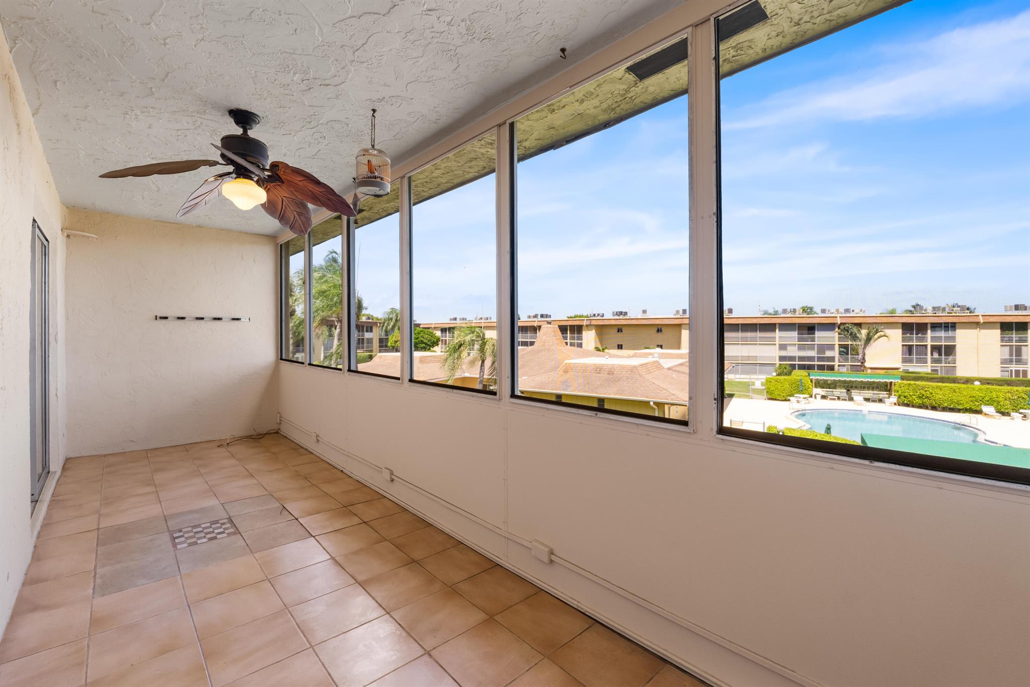 VILLAGE GREEN DORCHESTER - Residential