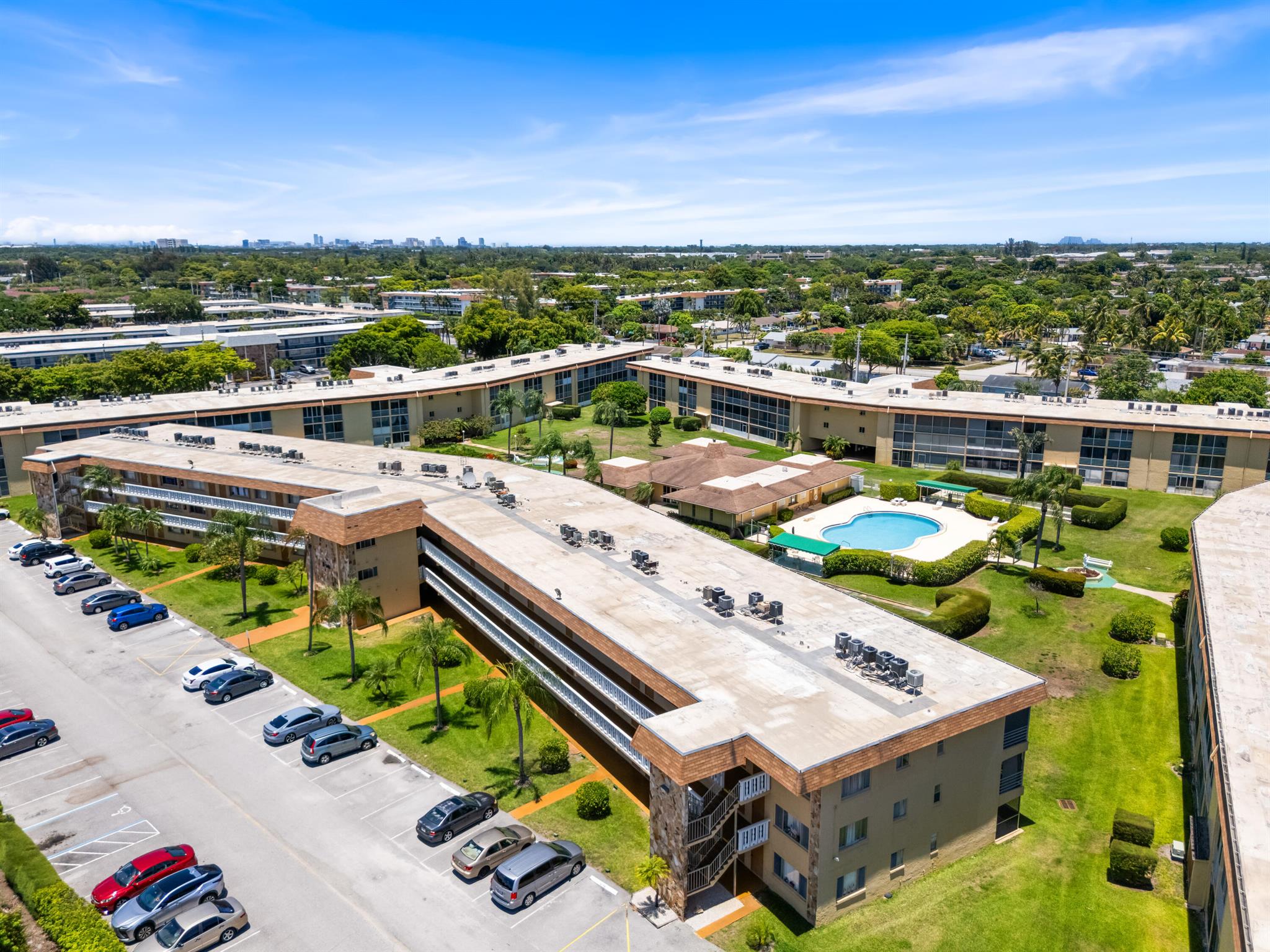 VILLAGE GREEN DORCHESTER - Residential