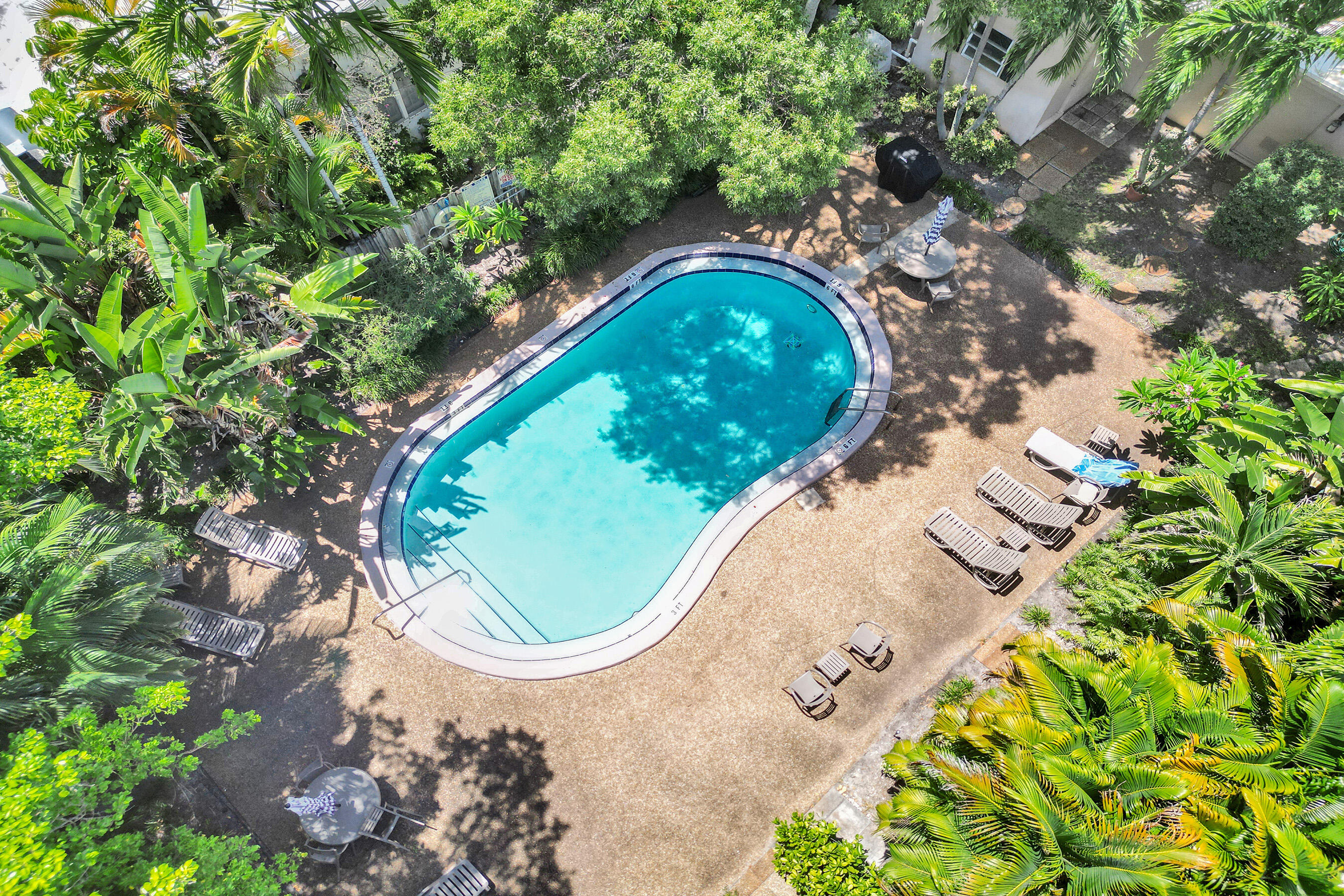 CAPRI WEST CONDO - Residential