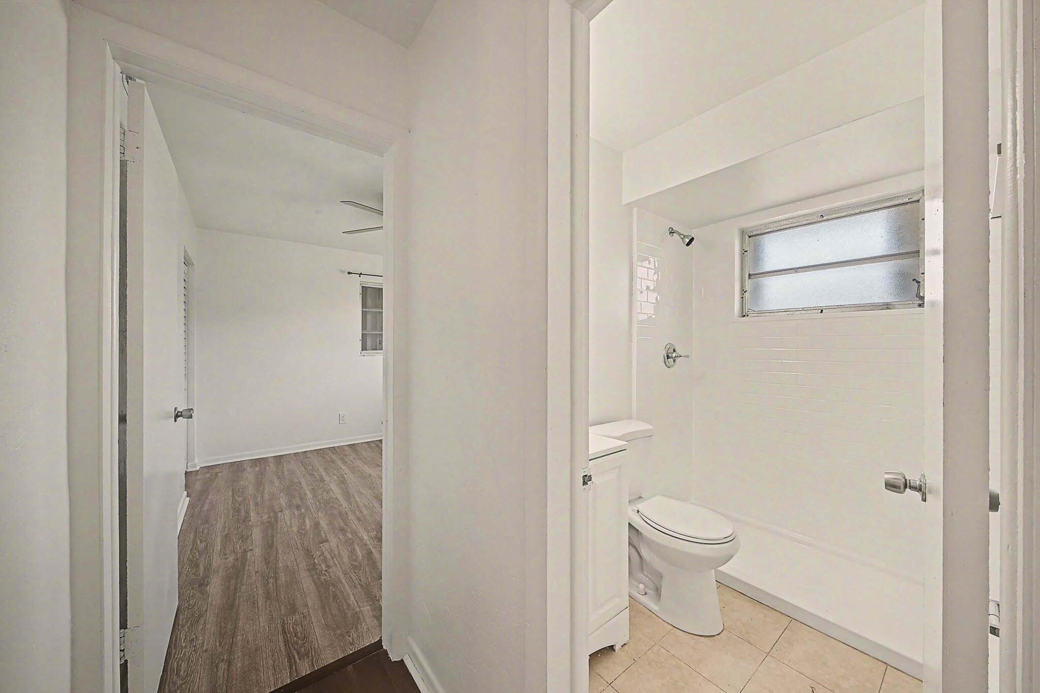 ROOSEVELT ESTATES - Residential Lease