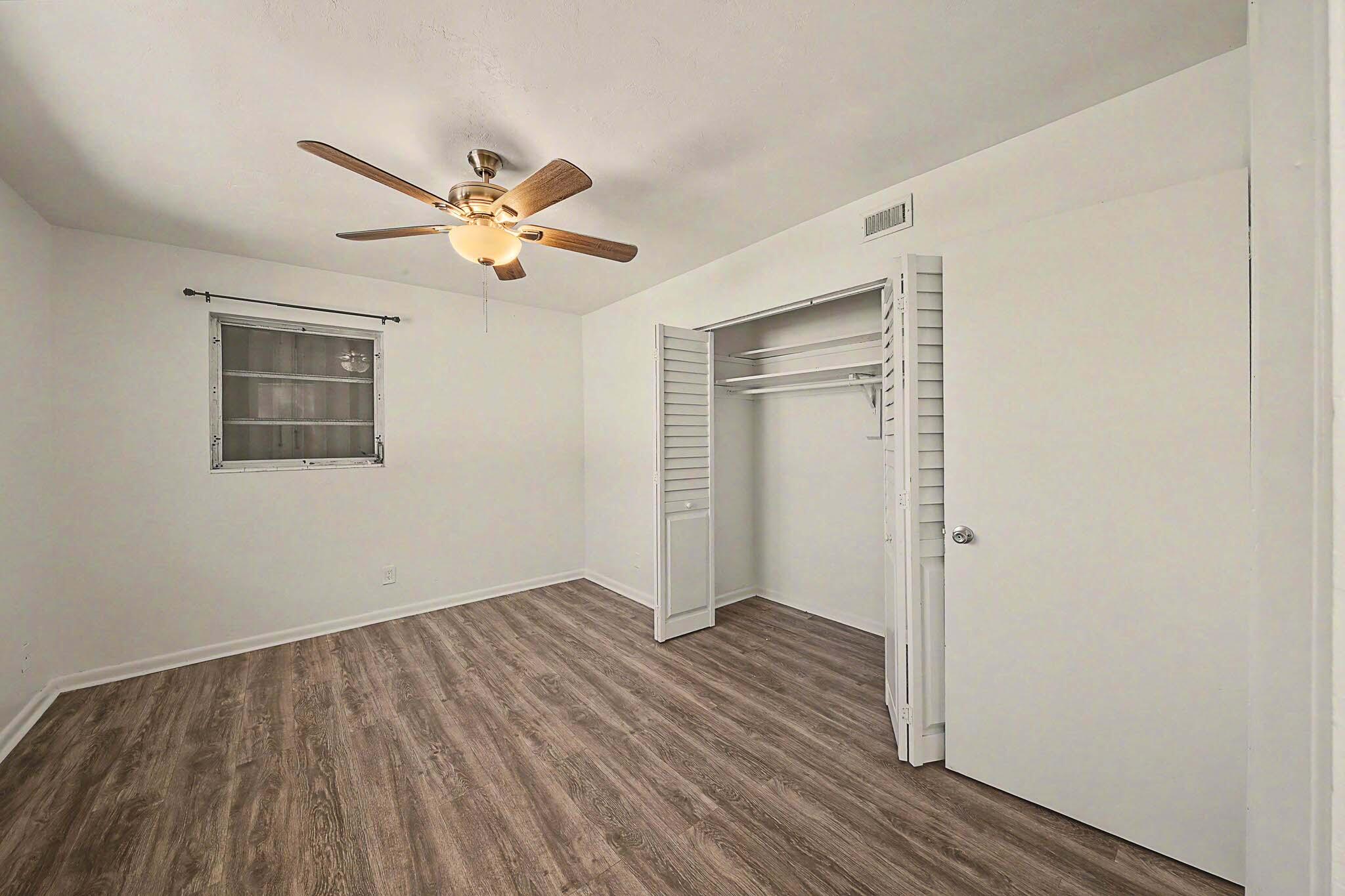 ROOSEVELT ESTATES - Residential Lease