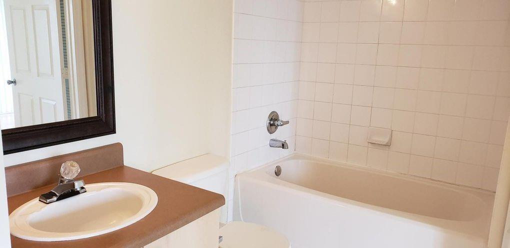 EMERALD ISLE AT LAGUNA LAKES CONDO - Residential Lease