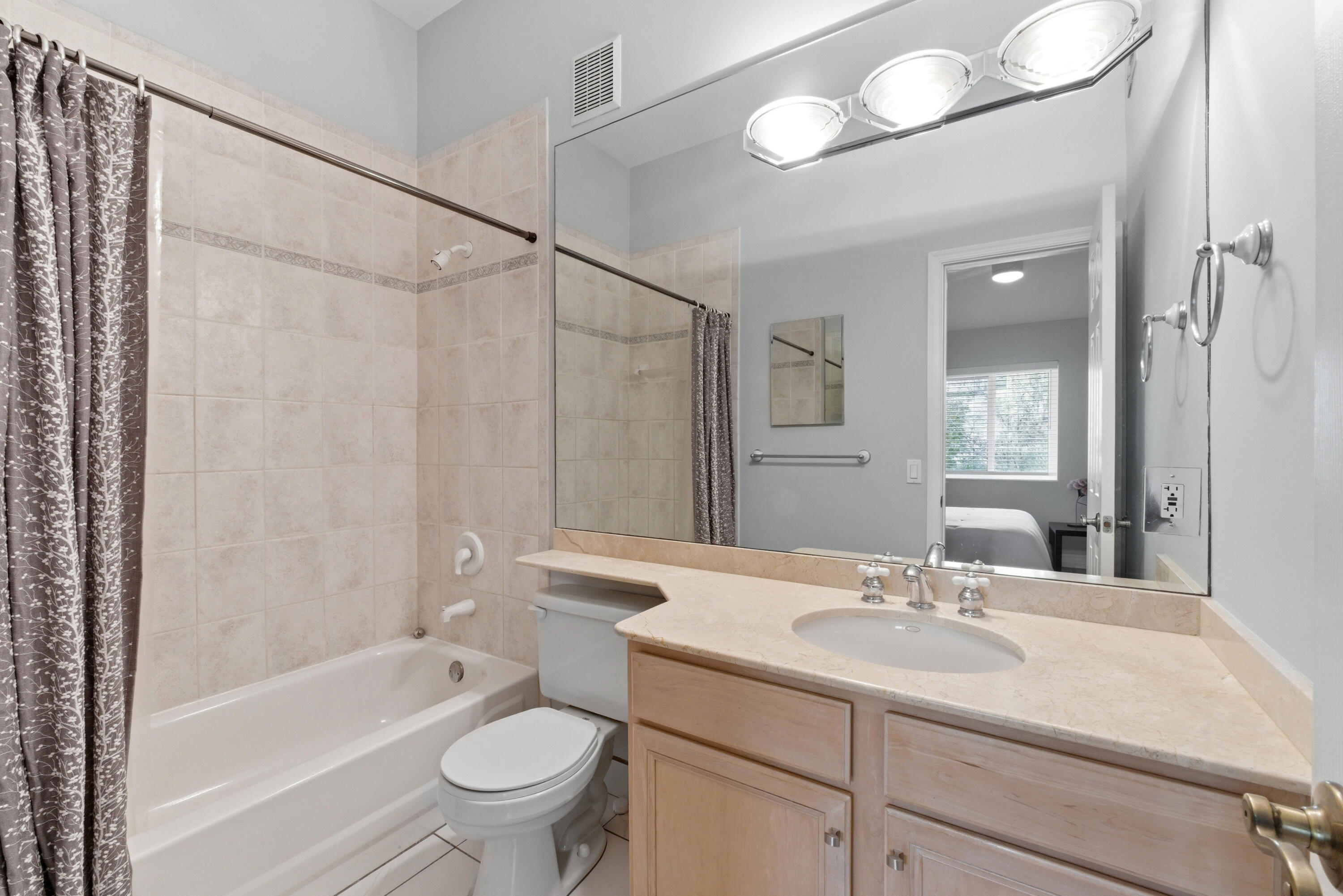 14TH STREET RETIREMENT CLUB - Residential Lease