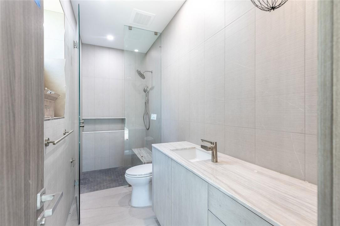 Isla Bahia 47-27 B - Residential