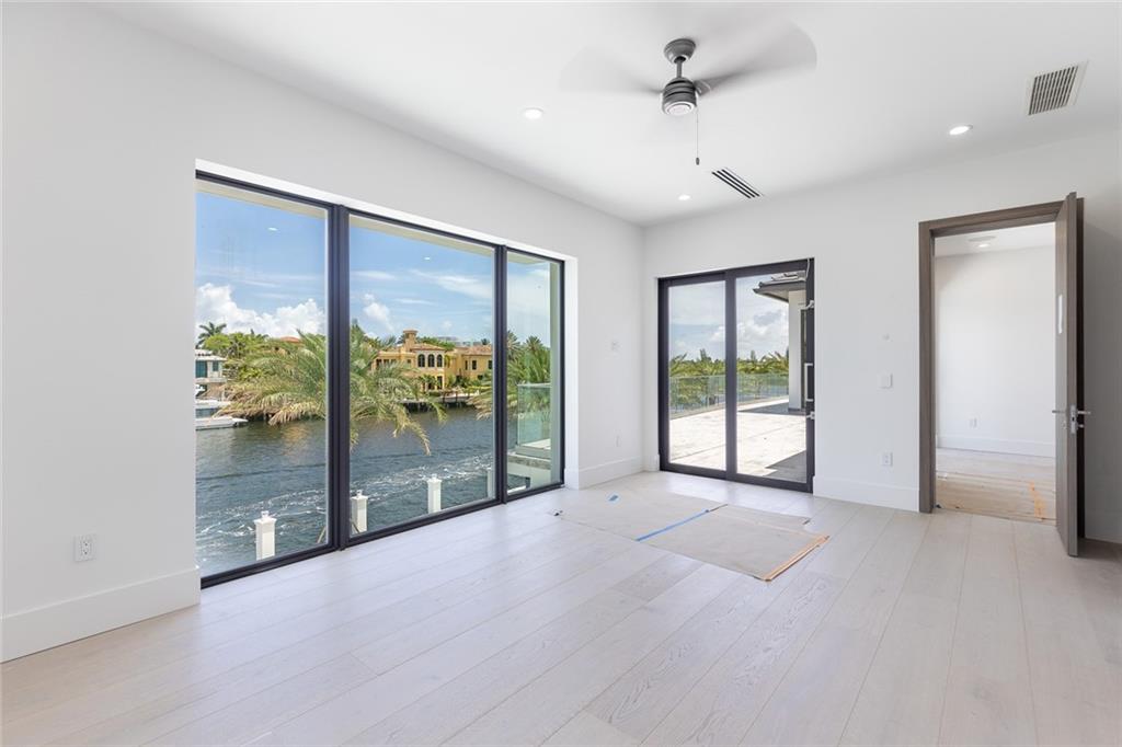 Isla Bahia 47-27 B - Residential