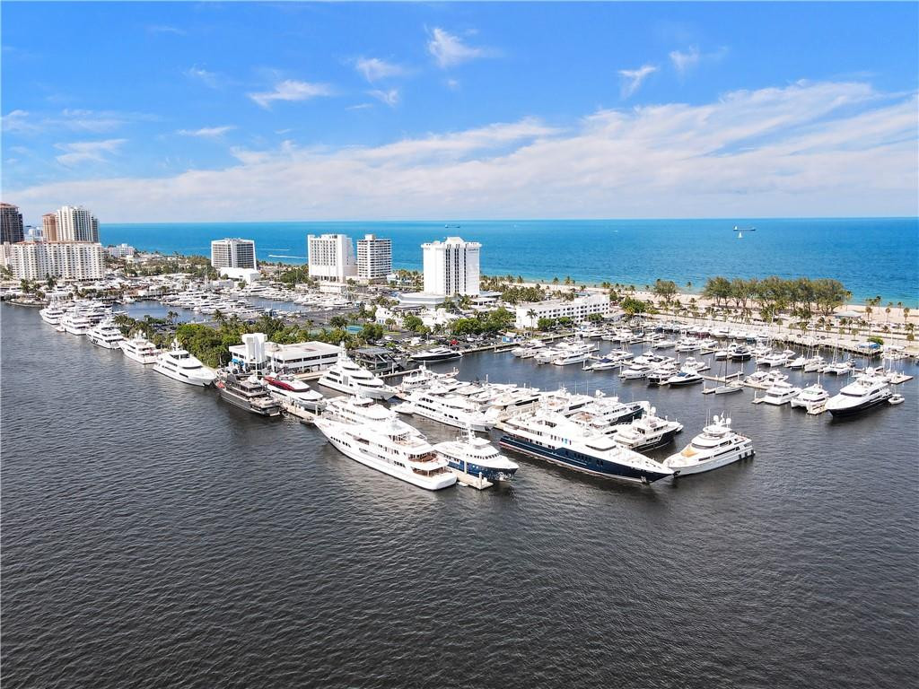 Isla Bahia 47-27 B - Residential