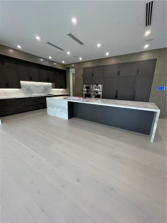 Isla Bahia 47-27 B - Residential