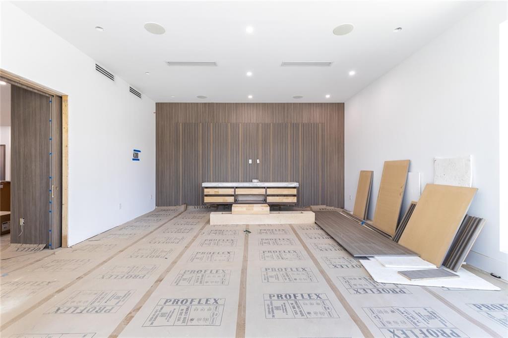 Isla Bahia 47-27 B - Residential